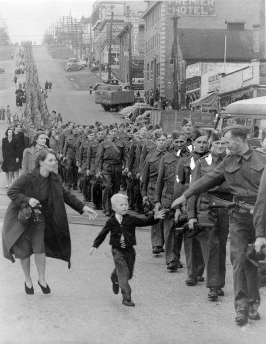 Photo Credit: Claude P. Dettloff